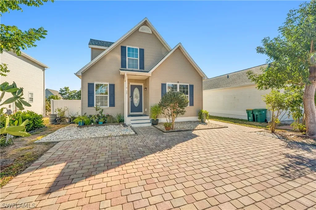 Naples FL, 150 Leawood Circle