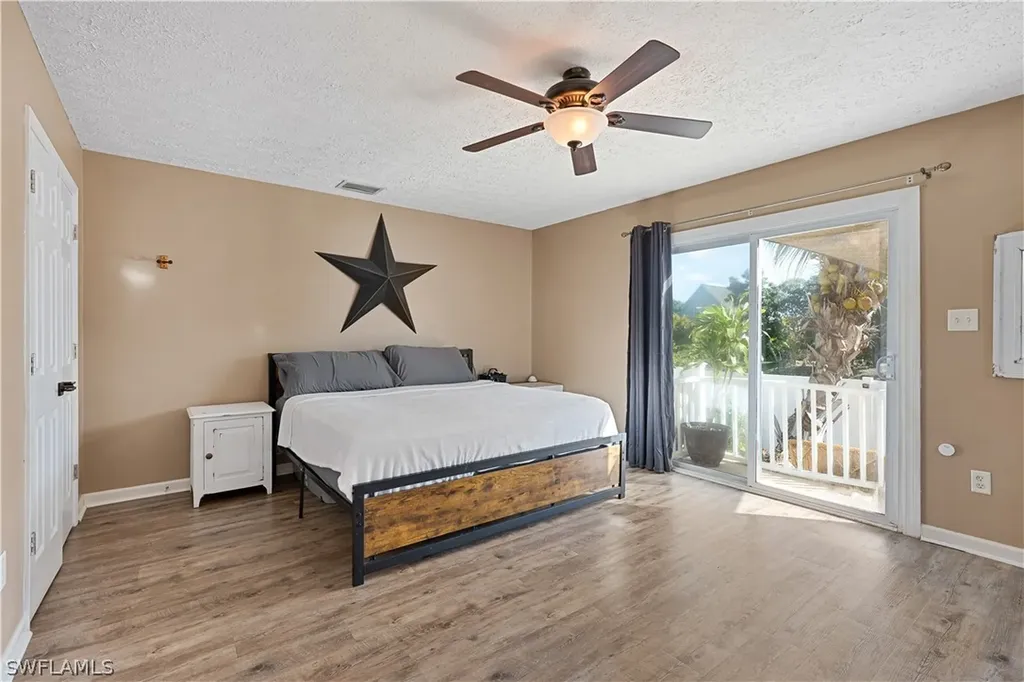 150 Leawood Circle Naples FL 34104