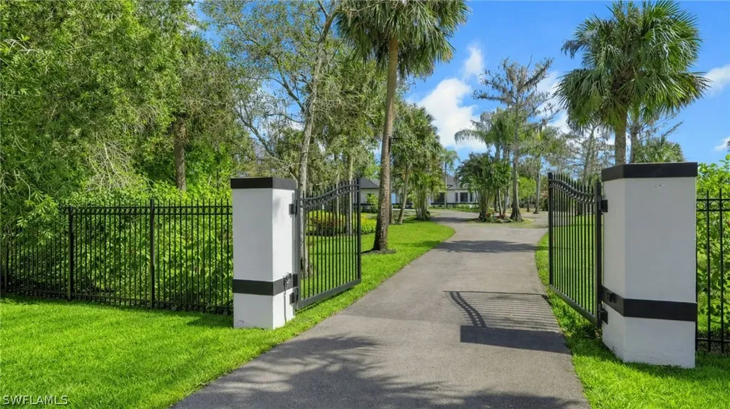 730 29th Street SW Naples FL 34117