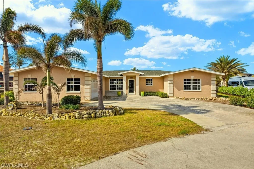 675 Randy Lane Fort Myers Beach FL 33931