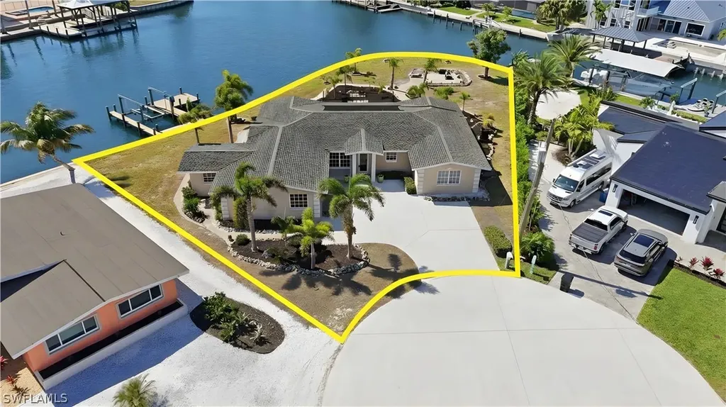 675 Randy Lane Fort Myers Beach FL 33931