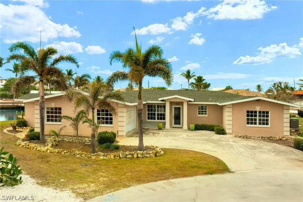 675 Randy Lane Fort Myers Beach FL 33931