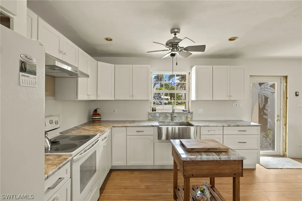 675 Randy Lane Fort Myers Beach FL 33931