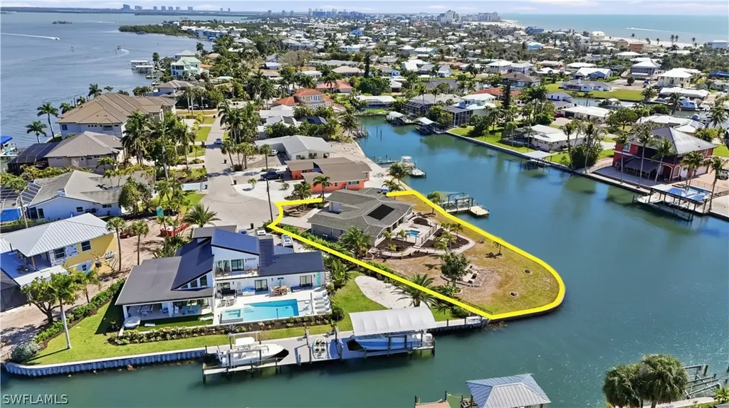 675 Randy Lane Fort Myers Beach FL 33931