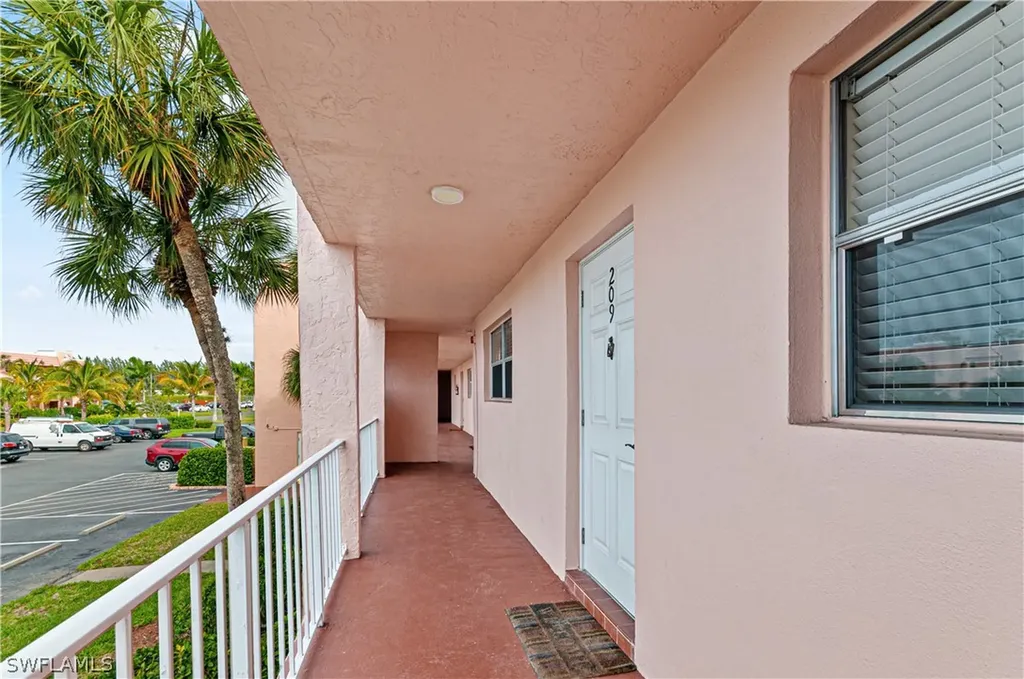 225 Turtle Lake Court Naples FL 34105
