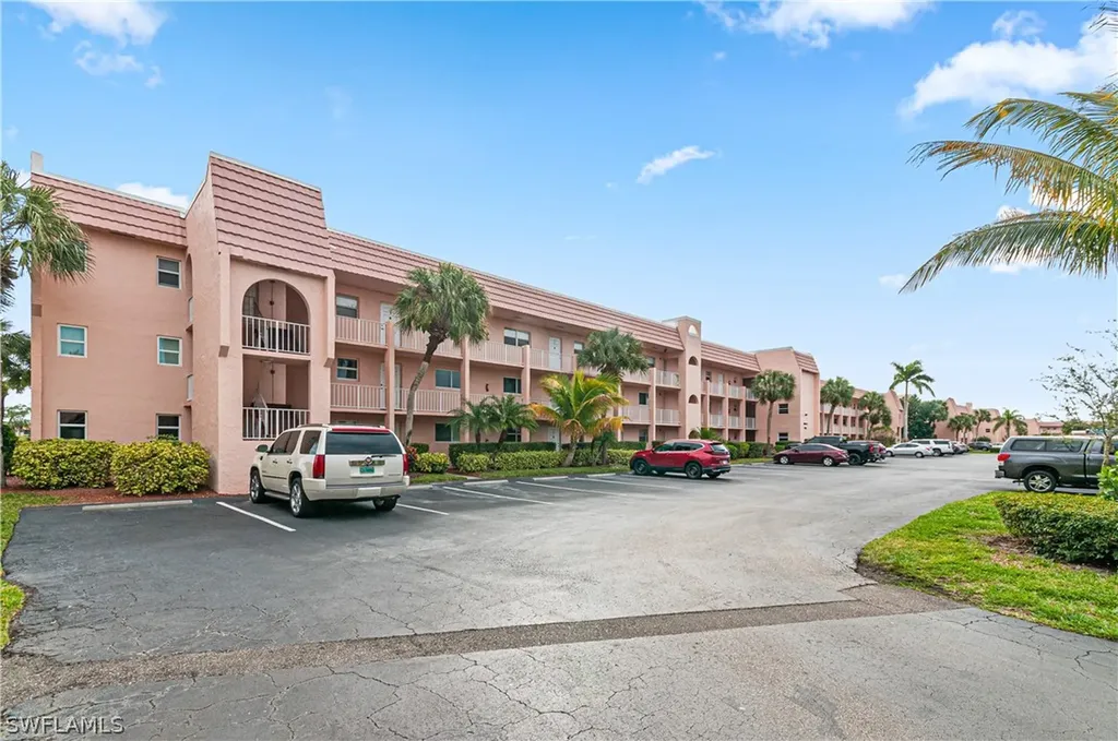 225 Turtle Lake Court Naples FL 34105