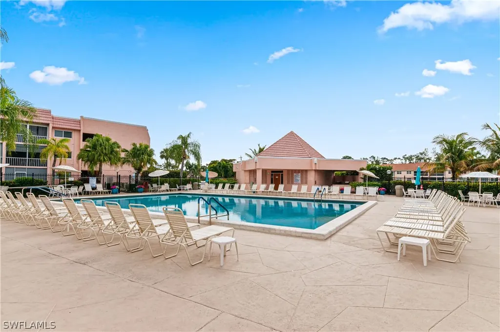 225 Turtle Lake Court Naples FL 34105