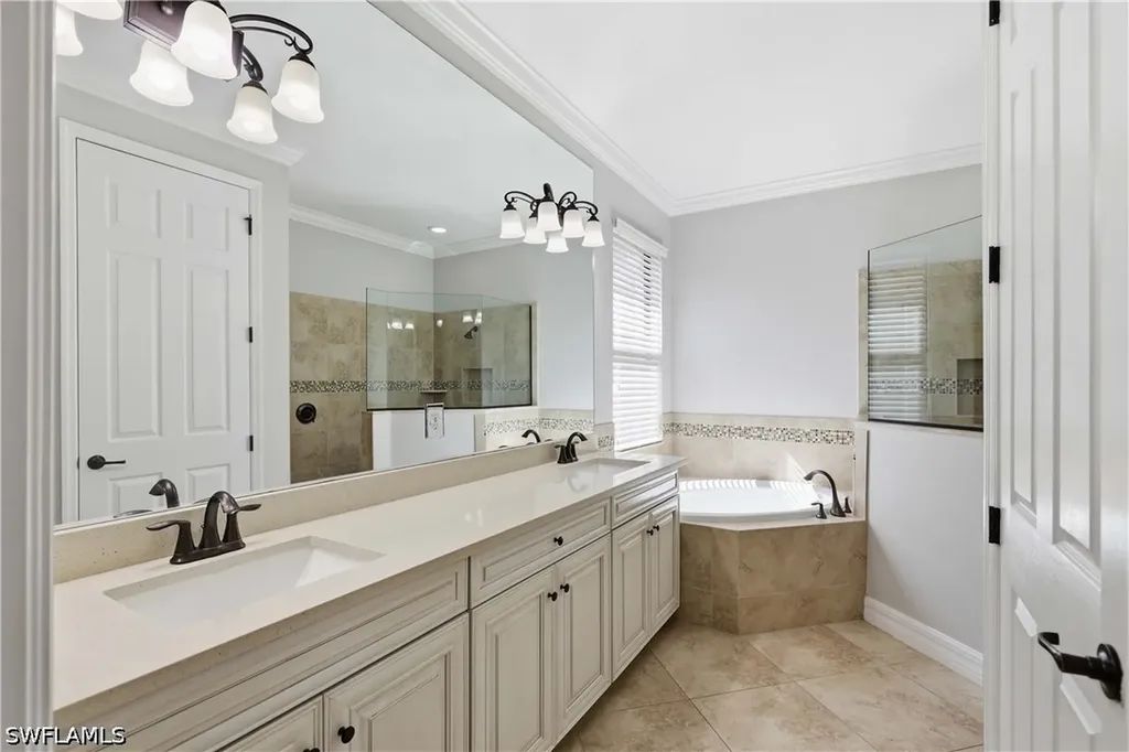 9222 Veneto Lane Naples FL 34113
