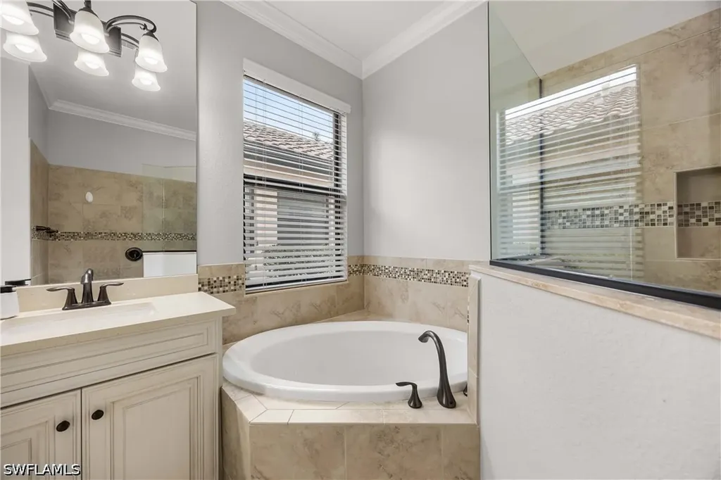 9222 Veneto Lane Naples FL 34113