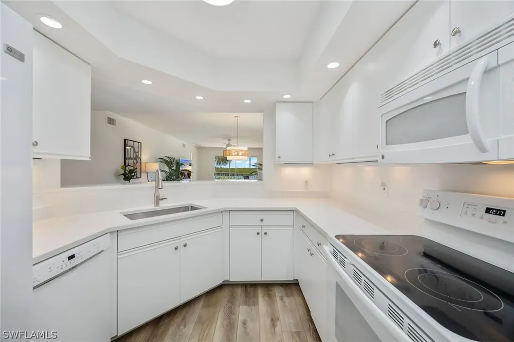 320 Horse Creek Drive Naples FL 34110