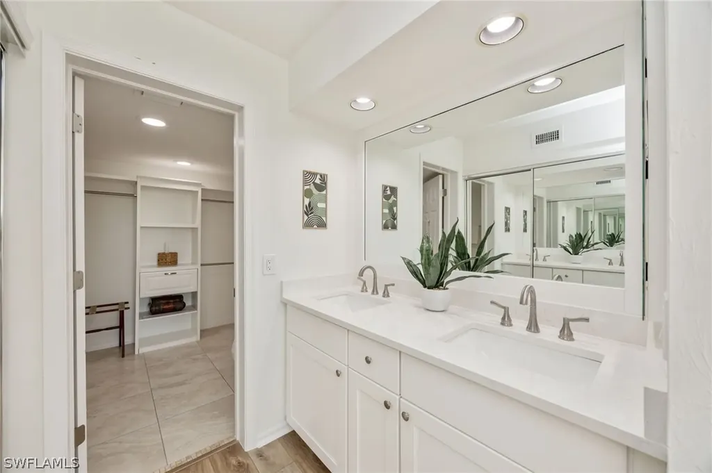 320 Horse Creek Drive Naples FL 34110