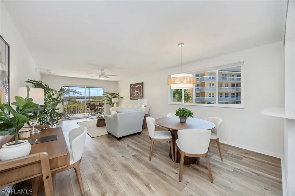 320 Horse Creek Drive Naples FL 34110