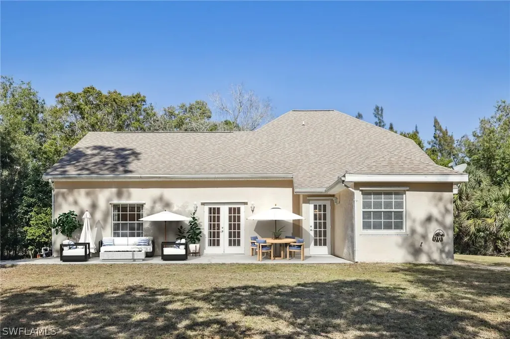 5348 Cypress Lane Naples FL 34113