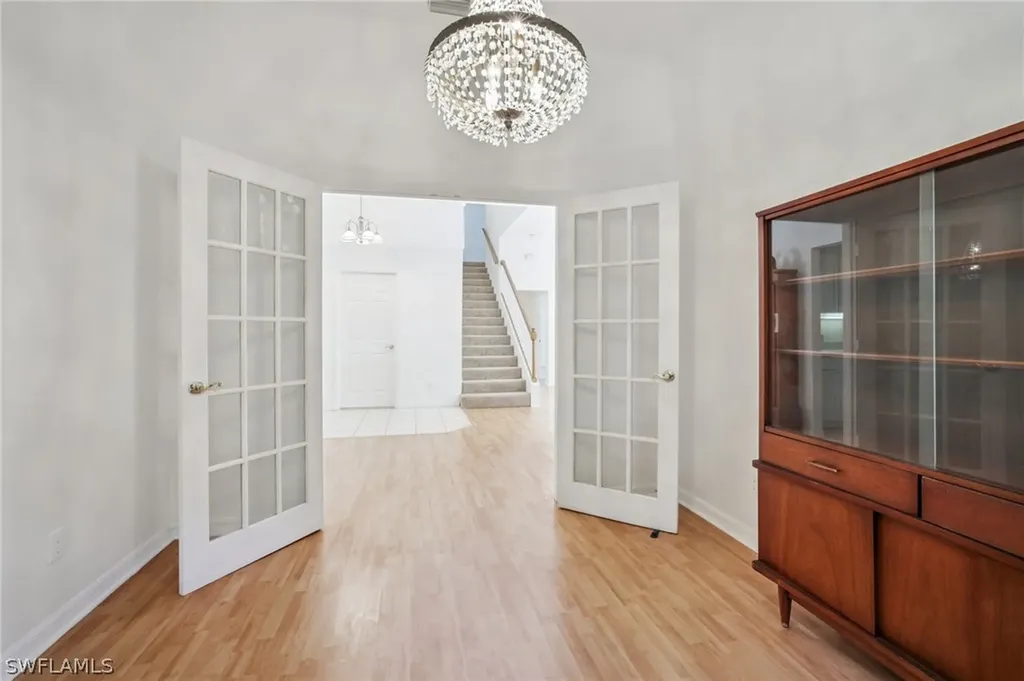 5348 Cypress Lane Naples FL 34113