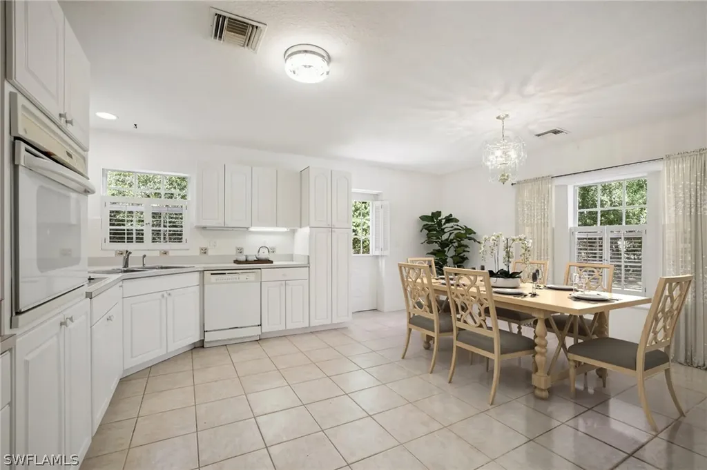 5348 Cypress Lane Naples FL 34113