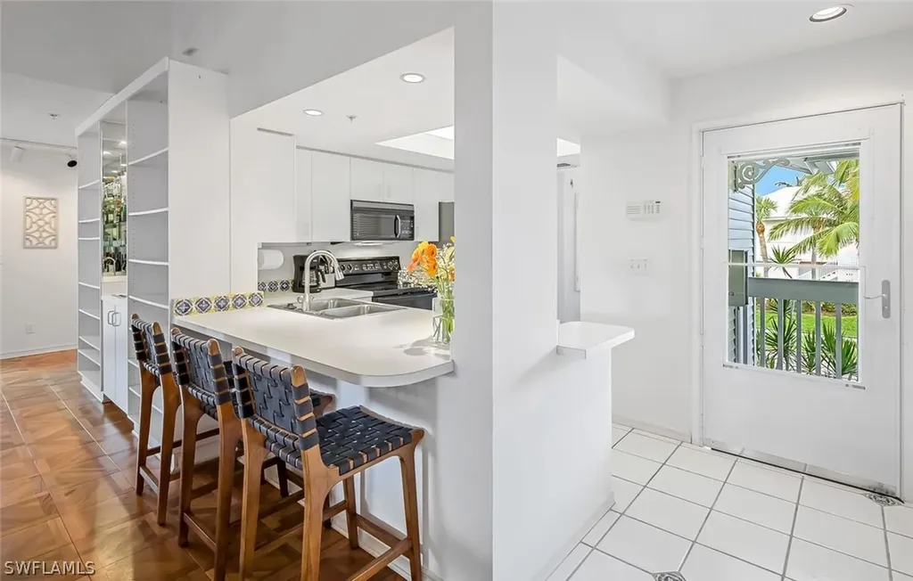433 2nd Street S Naples FL 34102