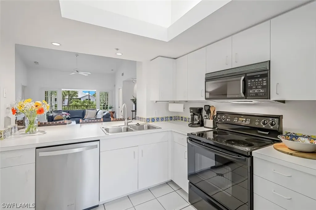 433 2nd Street S Naples FL 34102