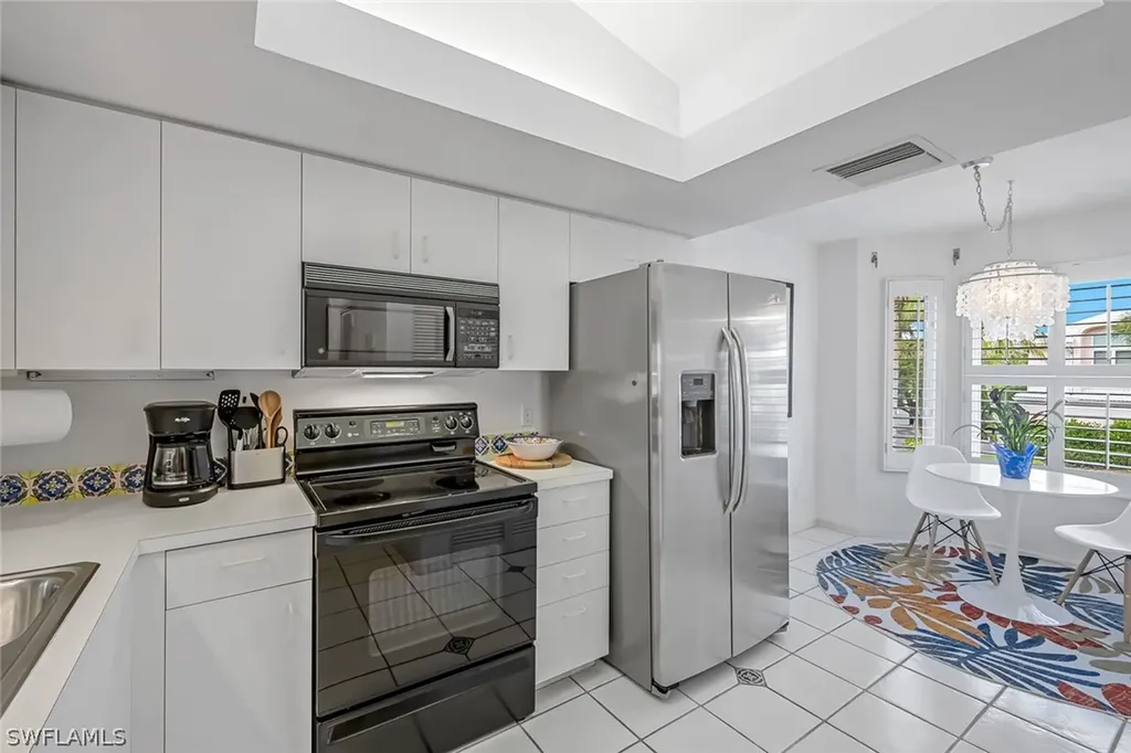 433 2nd Street S Naples FL 34102