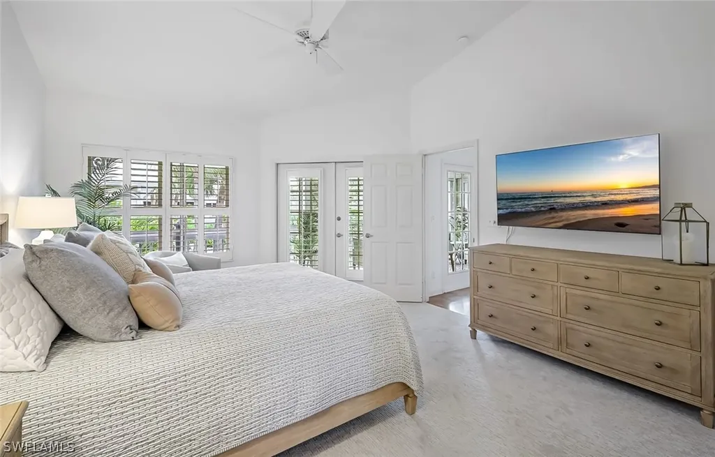 433 2nd Street S Naples FL 34102