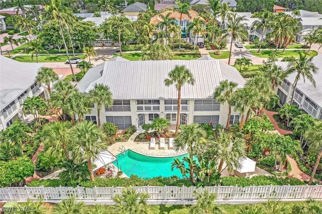433 2nd Street S Naples FL 34102