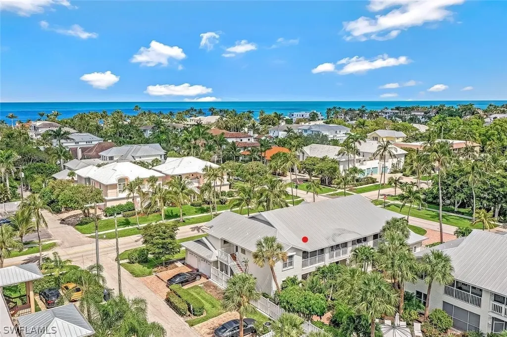 433 2nd Street S Naples FL 34102