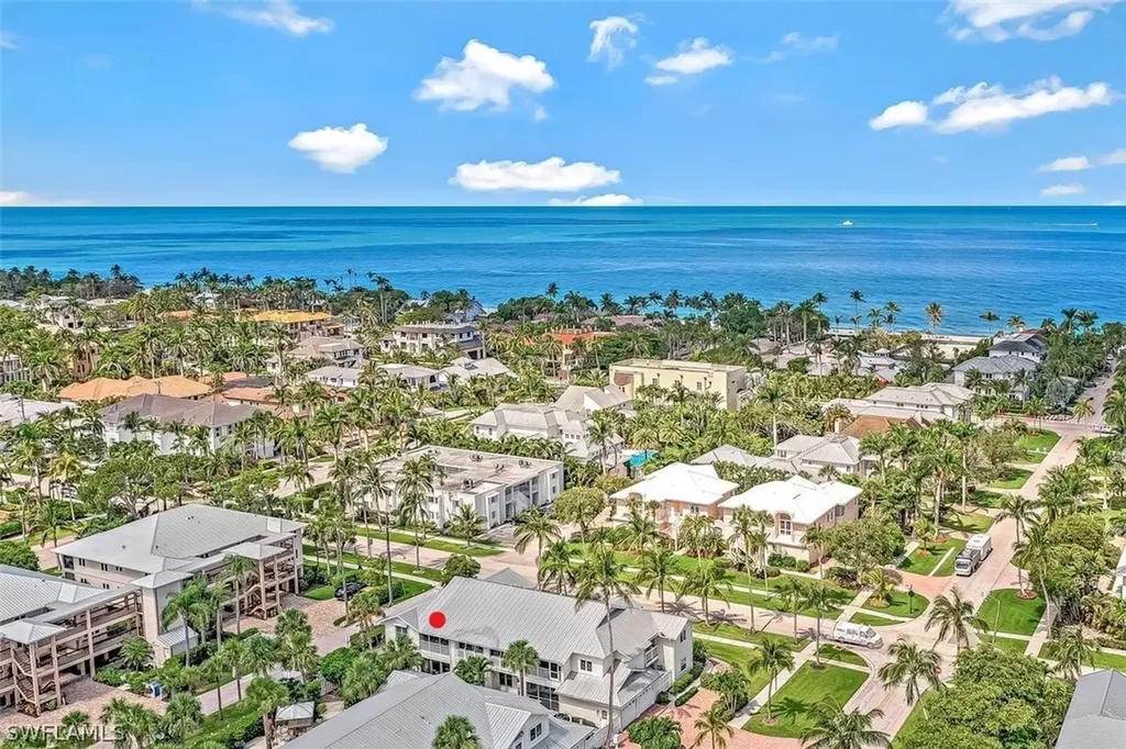 433 2nd Street S Naples FL 34102