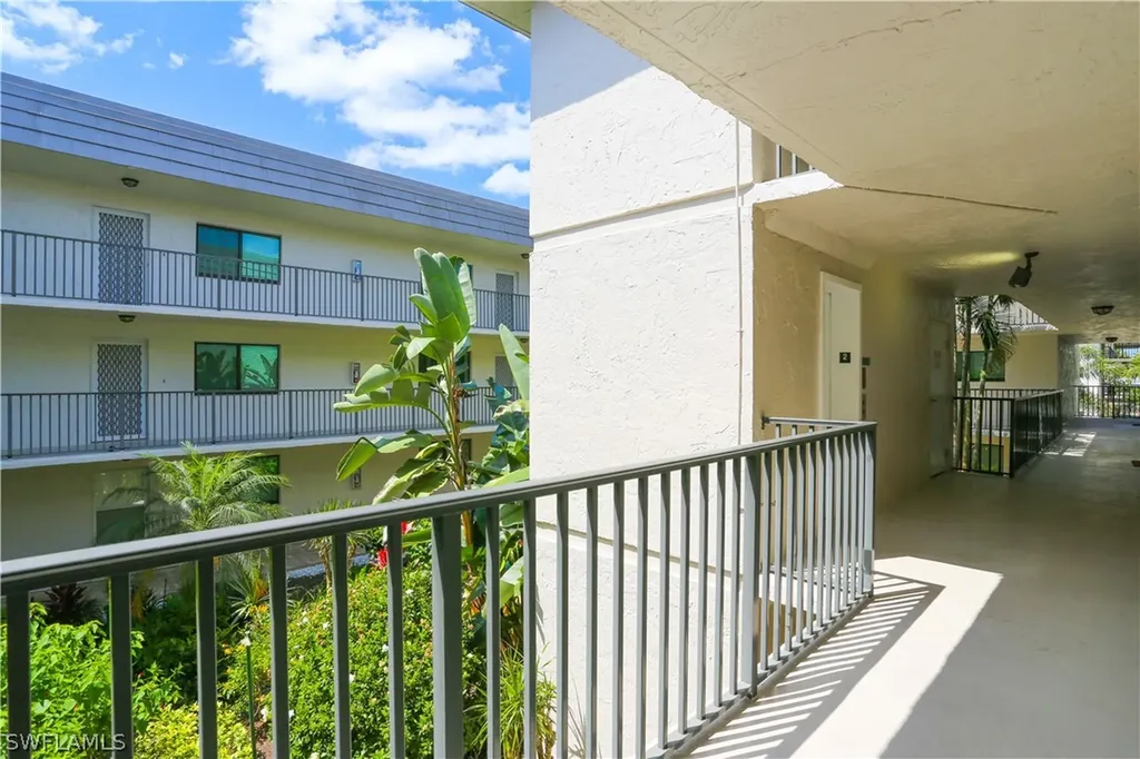 788 Park Shore Drive Naples FL 34103
