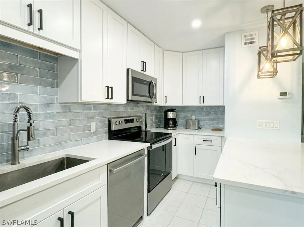 788 Park Shore Drive Naples FL 34103