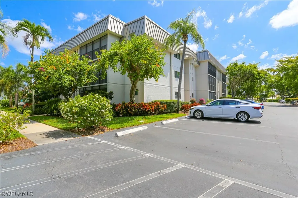 788 Park Shore Drive Naples FL 34103