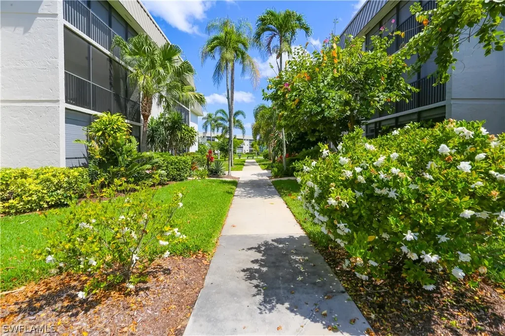 788 Park Shore Drive Naples FL 34103
