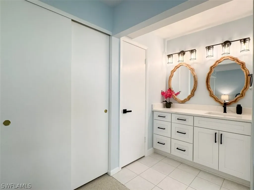788 Park Shore Drive Naples FL 34103