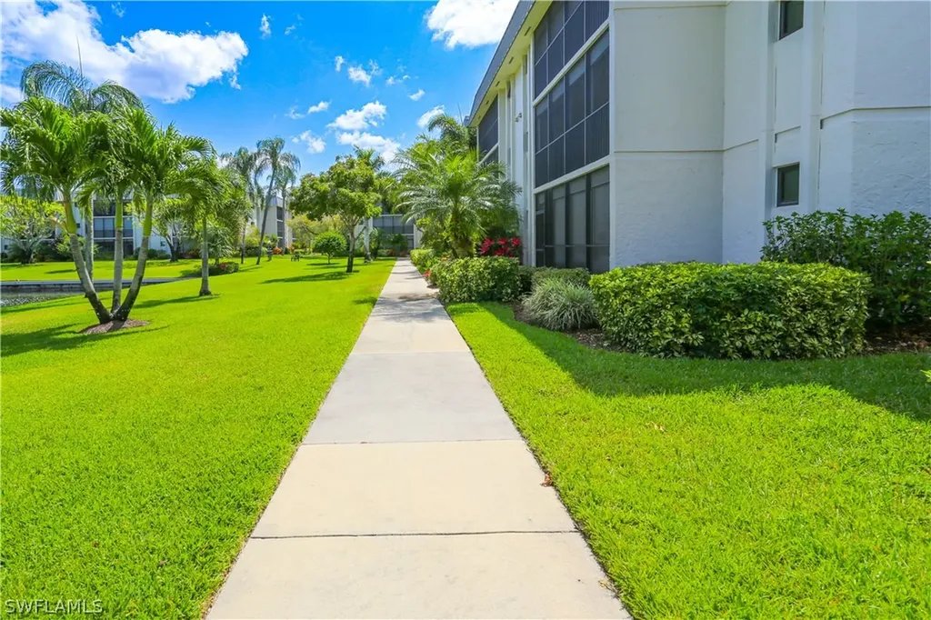 788 Park Shore Drive Naples FL 34103