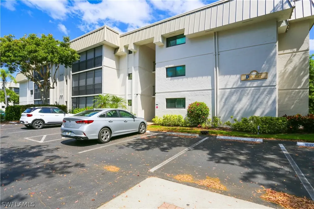 788 Park Shore Drive Naples FL 34103