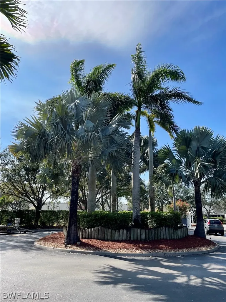 8224 Key Royal Circle Naples FL 34119