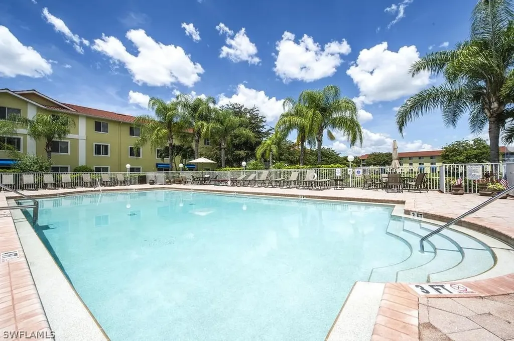 8224 Key Royal Circle Naples FL 34119