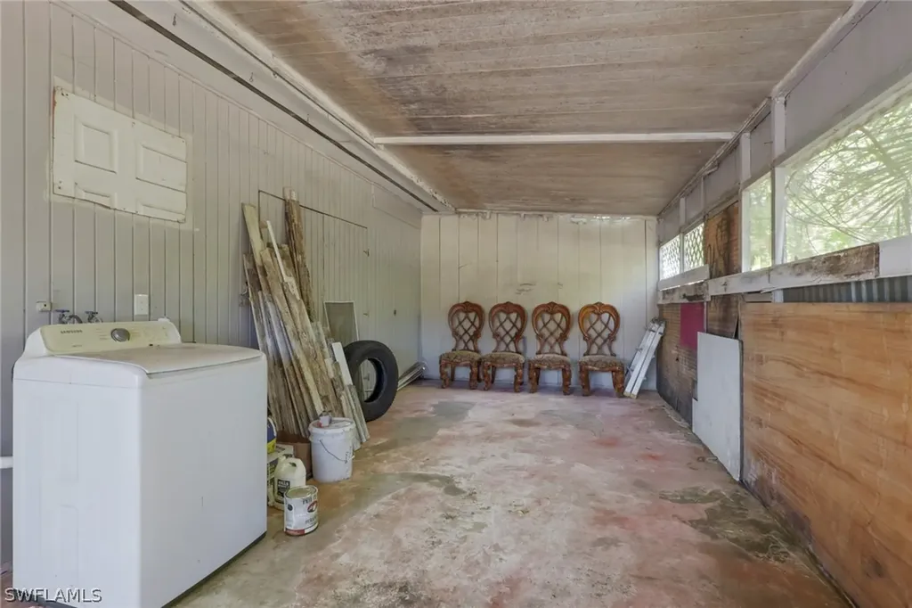 2933 Jackson Street Fort Myers FL 33901