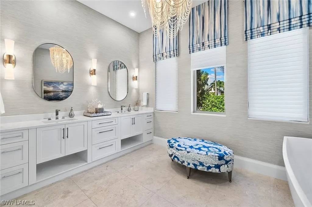790 6th Avenue N Naples FL 34102