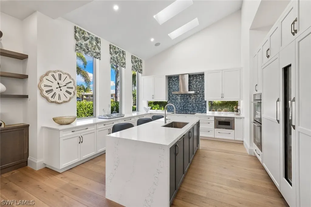 790 6th Avenue N Naples FL 34102