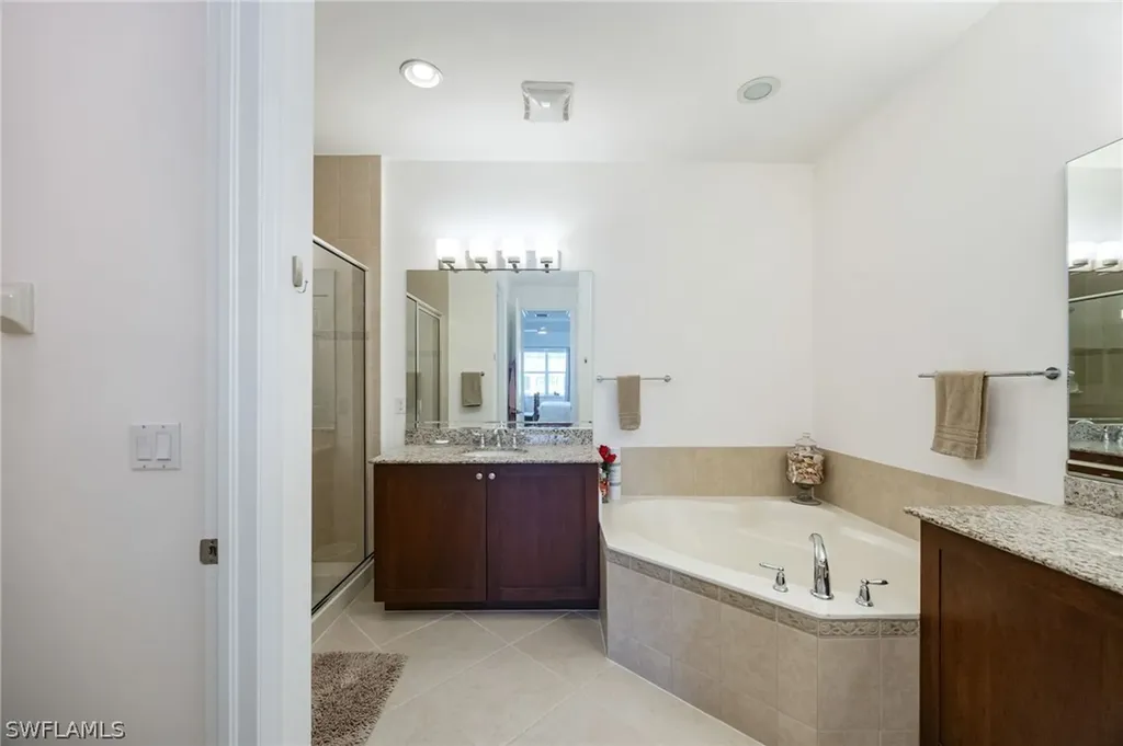 6553 Monterey Point Naples FL 34105