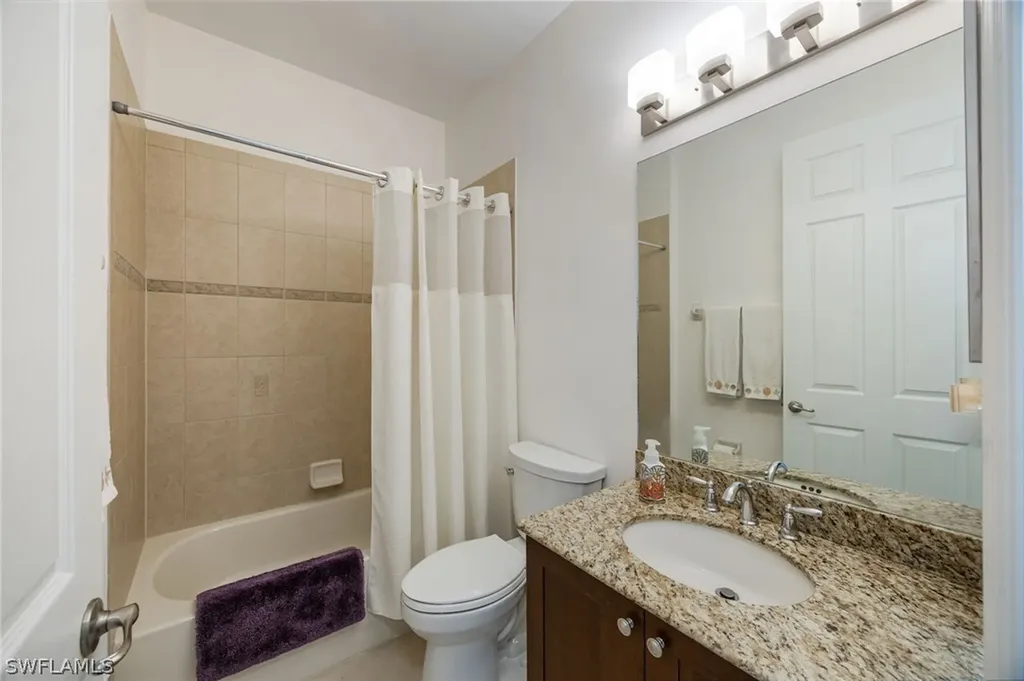 6553 Monterey Point Naples FL 34105