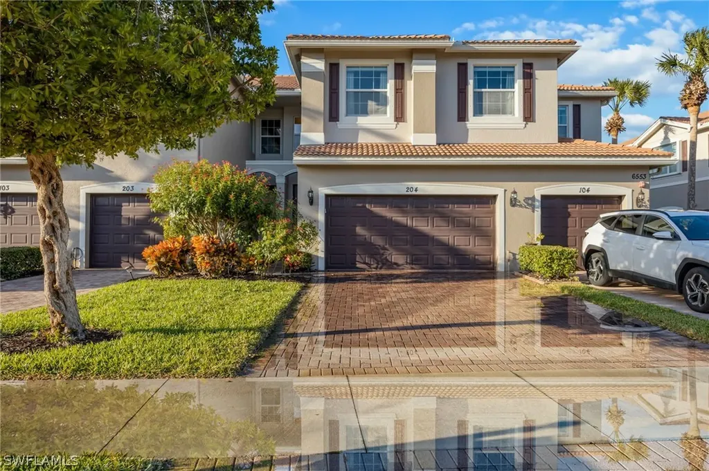 6553 Monterey Point Naples FL 34105