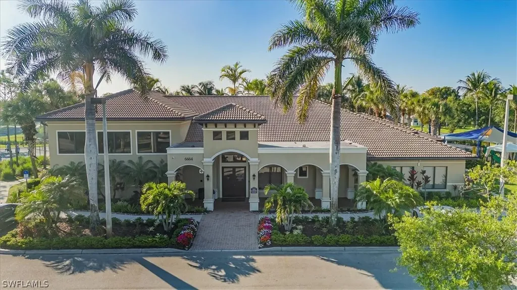6553 Monterey Point Naples FL 34105