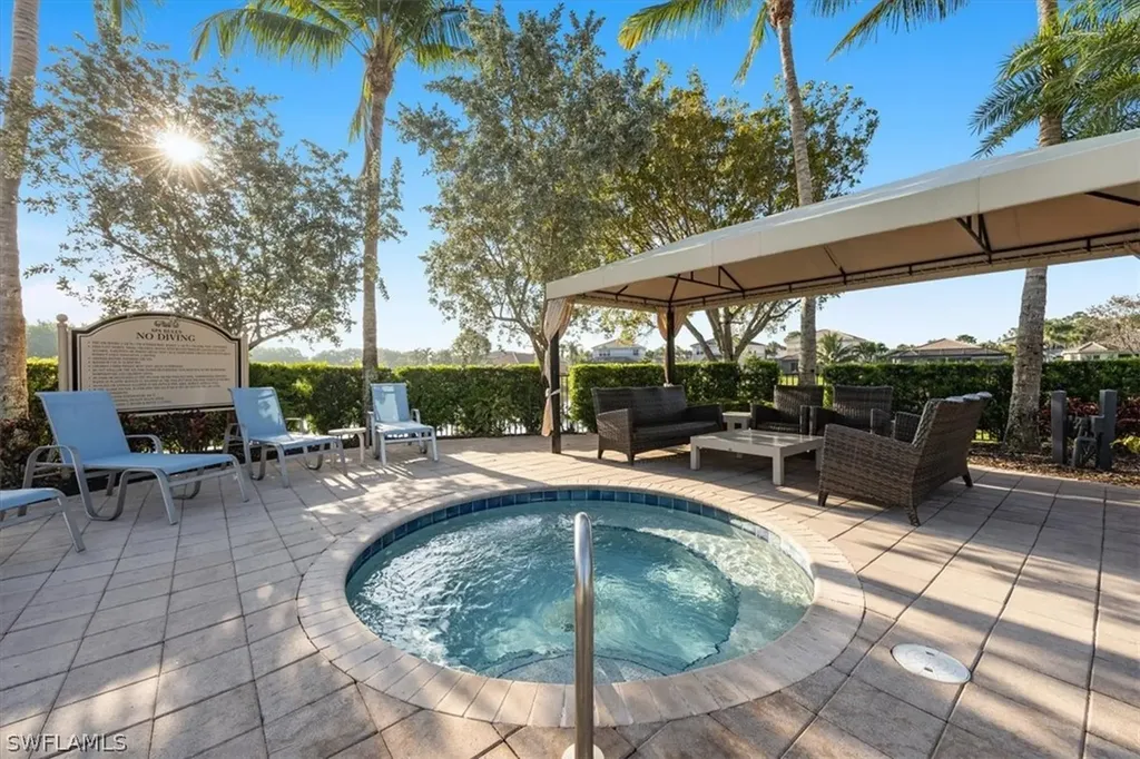 6553 Monterey Point Naples FL 34105