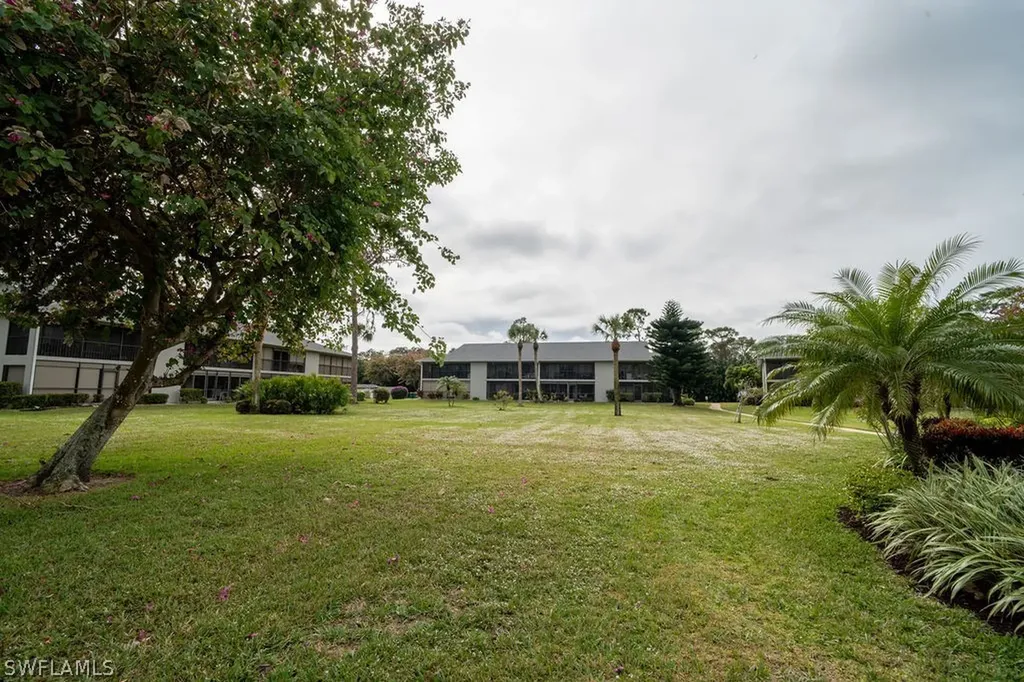 1200 Commonwealth Circle Naples FL 34116