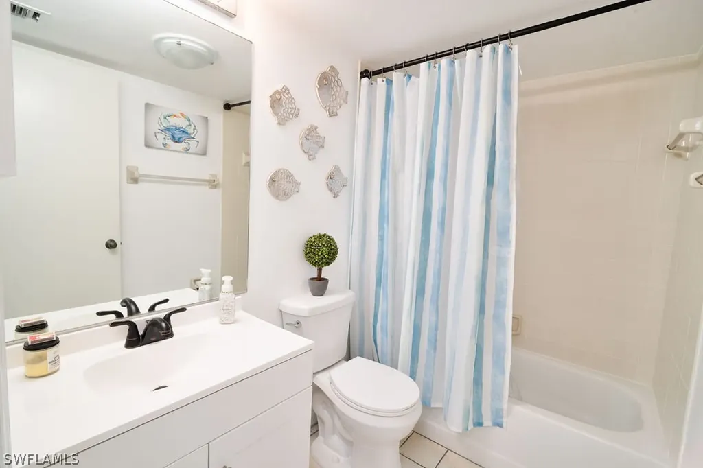 1200 Commonwealth Circle Naples FL 34116