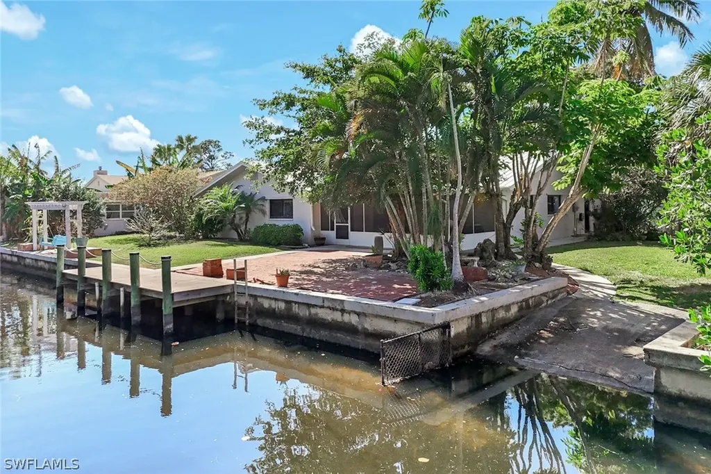 27234 Jolly Roger Lane Bonita Springs FL 34135