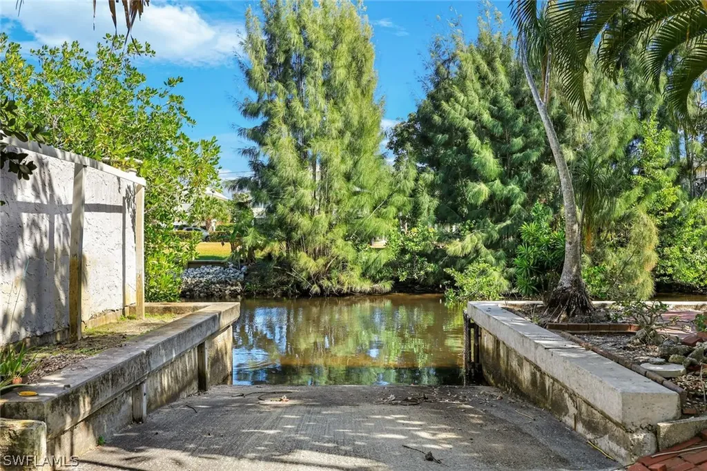 27234 Jolly Roger Lane Bonita Springs FL 34135