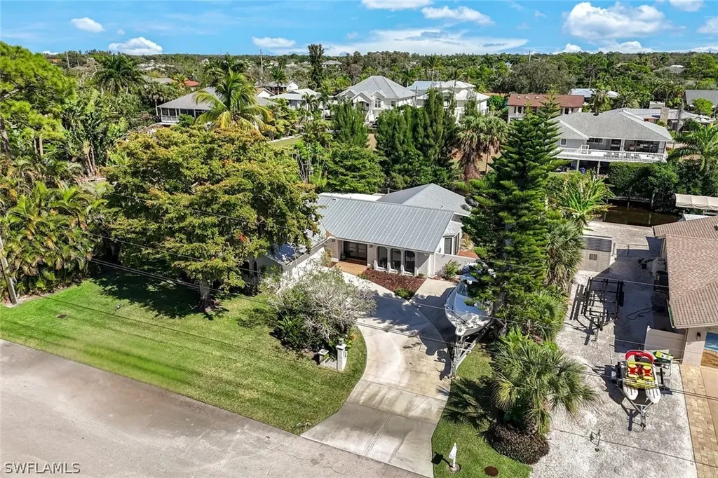 27234 Jolly Roger Lane Bonita Springs FL 34135