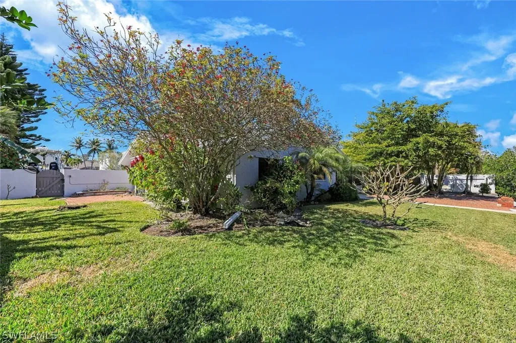 27234 Jolly Roger Lane Bonita Springs FL 34135