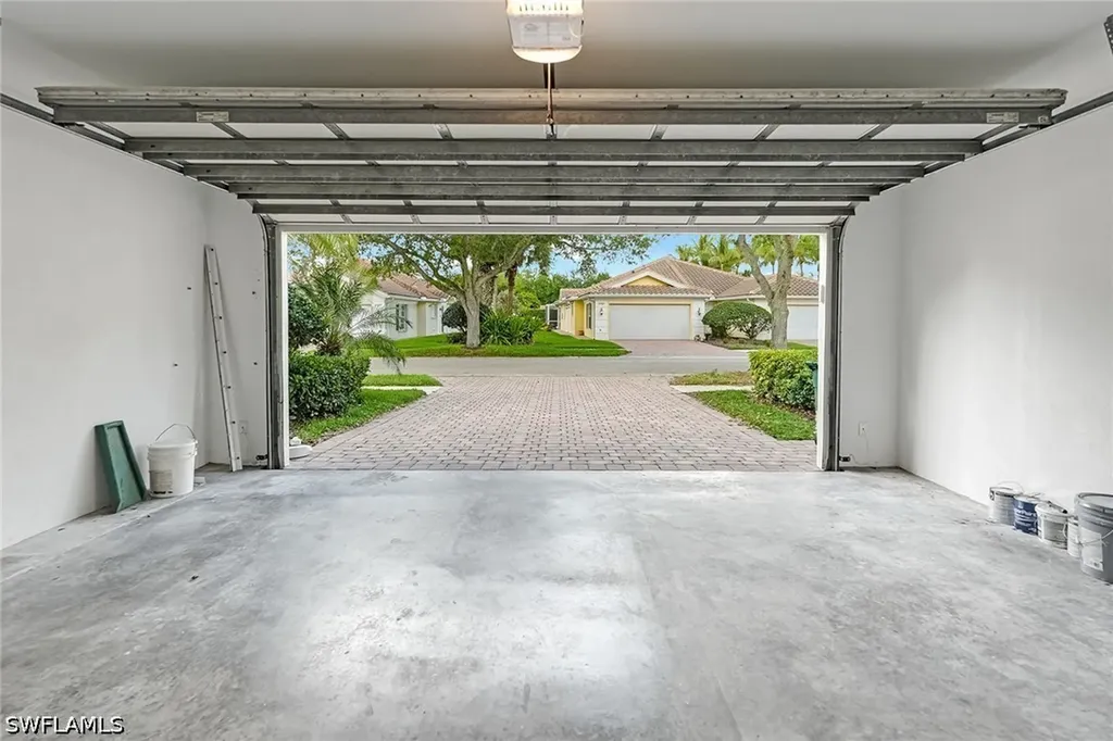 3360 Cayman Lane Naples FL 34119